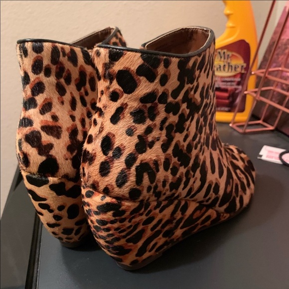 Cheetah Open Toe Wedge Booties - Picture 4 of 5